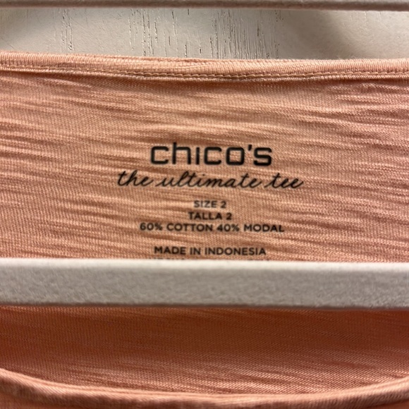 Chico’s “the ultimate tee” 3/4 sleeve soft pink/peach Size 2. 60%cotton 40%model - Picture 2 of 7